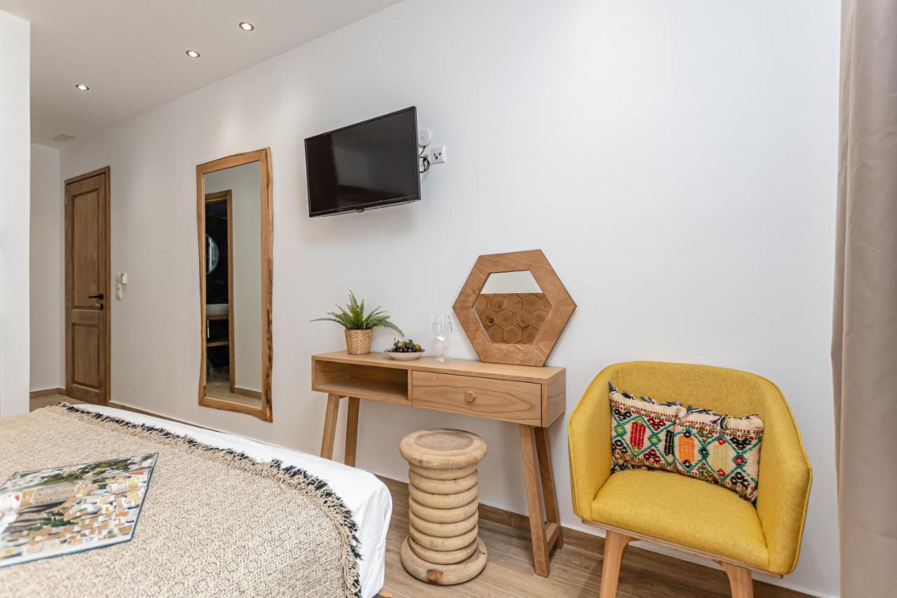 Naxos City Galazia Boutique Apartments מראה חיצוני תמונה
