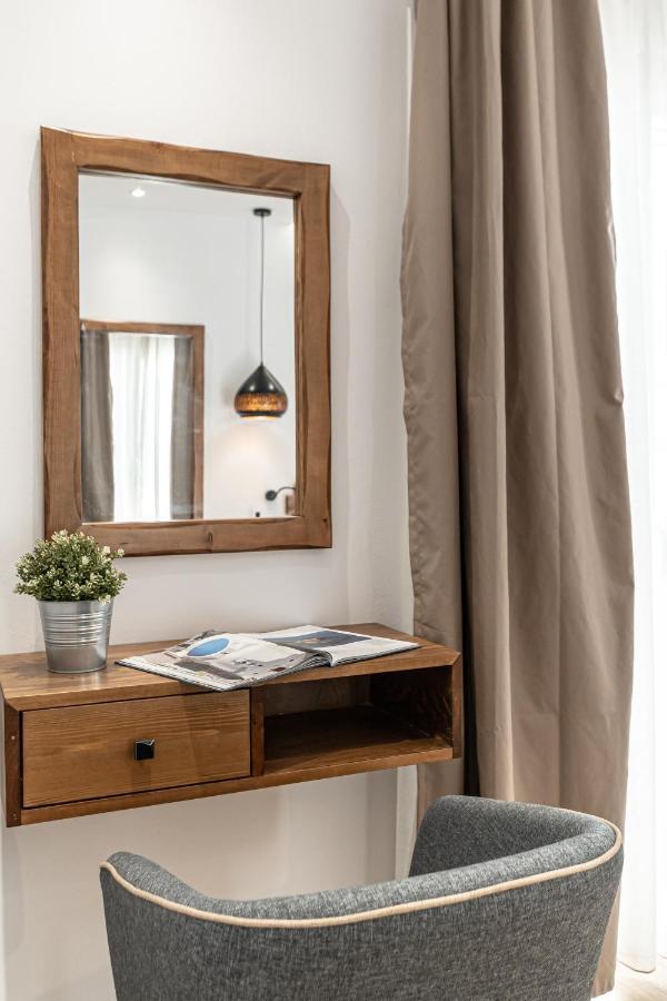 Naxos City Galazia Boutique Apartments מראה חיצוני תמונה