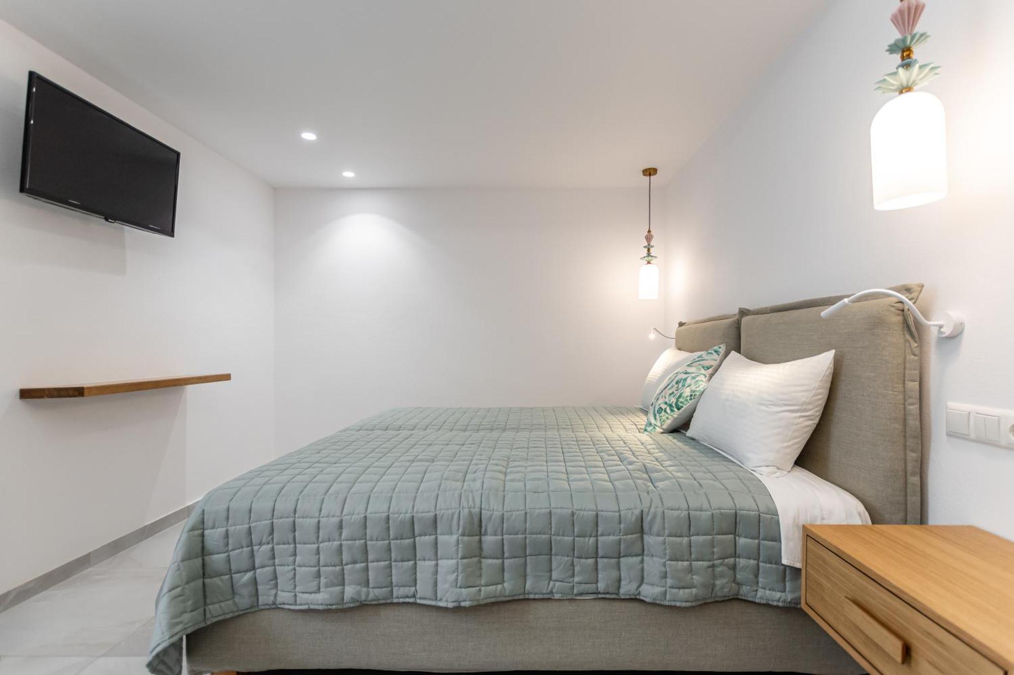 Naxos City Galazia Boutique Apartments מראה חיצוני תמונה