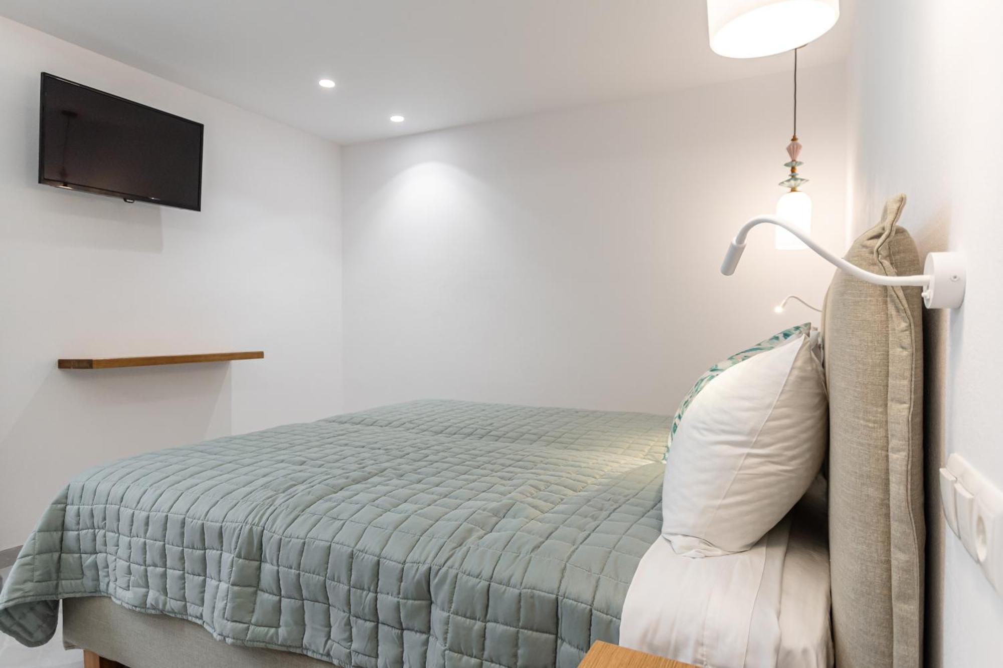 Naxos City Galazia Boutique Apartments מראה חיצוני תמונה